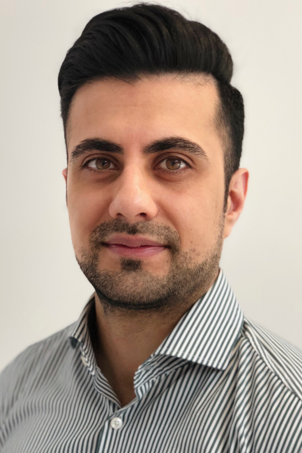 Dr Sulaman Anwar, Specialist Periodontist at The Knightsbridge Clinic