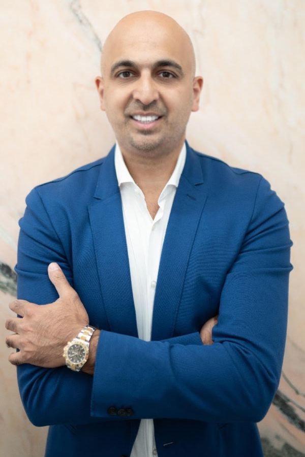 Dr Sheraz Aleem, practice owner and lead cosmetic dentist at The Knightsbridge Clinic